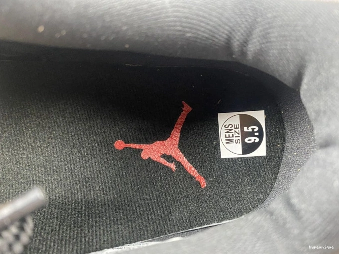 HYPE AV2187-001 Retro Jordan Low 11 Air 72-10 0823